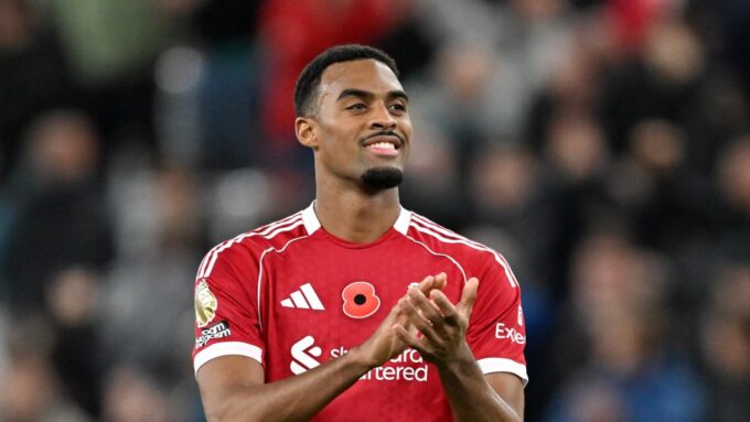 Arne Slot: Gravenberch Siap Tempur Lawan Real Madrid?