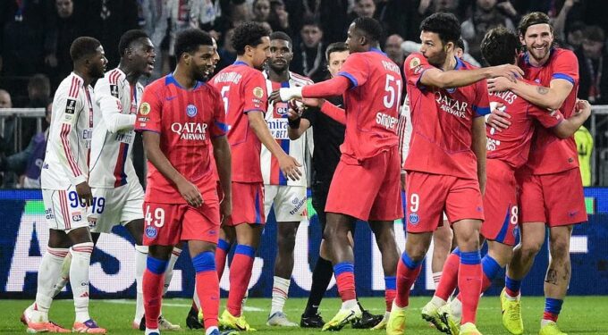 DRAMA! Gol Neves injury time, PSG kokoh di puncak.