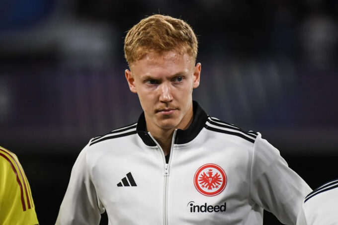 Gebrak Bursa! Bayern Lirik Larsson, Schlotterbeck ke Barca? Dan Lainnya!