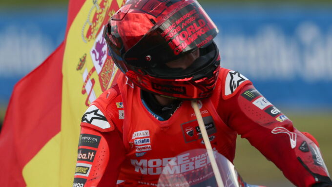 Shoei Rilis Helm MM93 Replika Ultra Langka, Buruan Sikat!